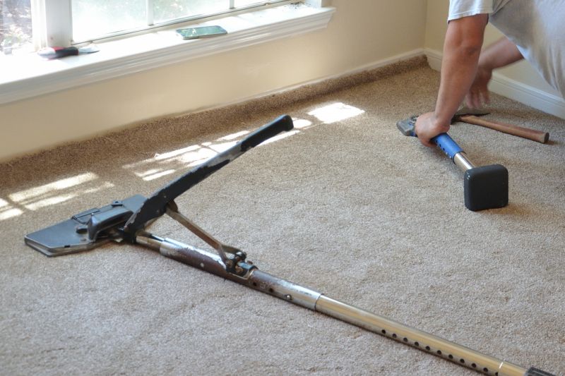 Carpet Repair and Stretching